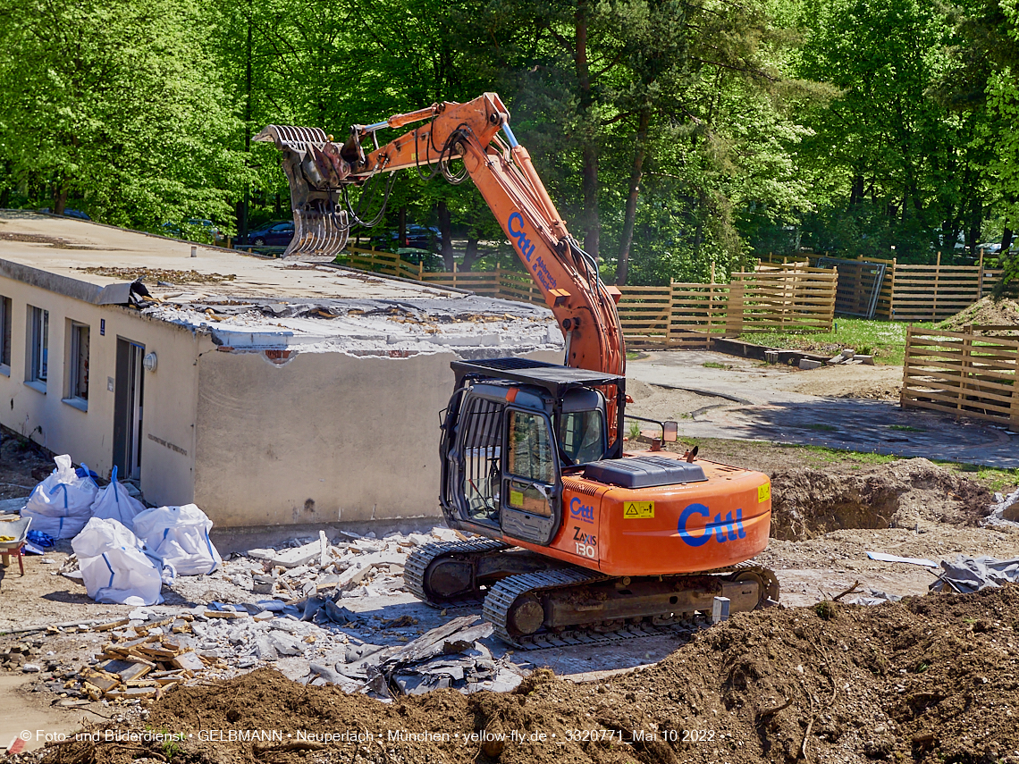 10.05.2022 - Baustelle am Haus für Kinder in Neuperlach